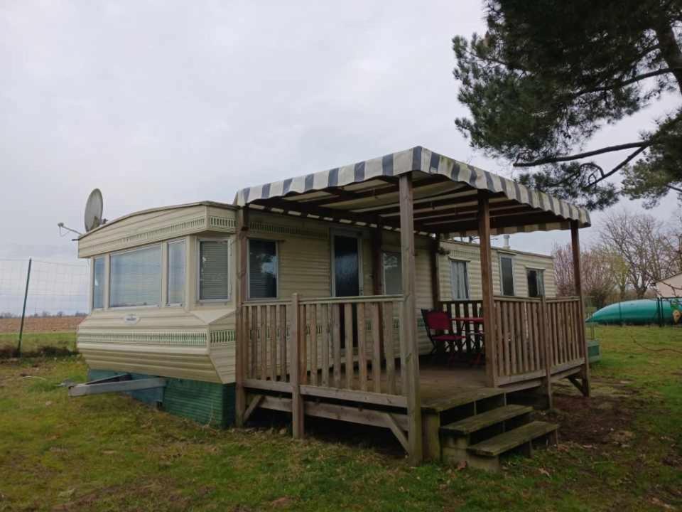 Camping La Maltournee Sigloy Exterior photo